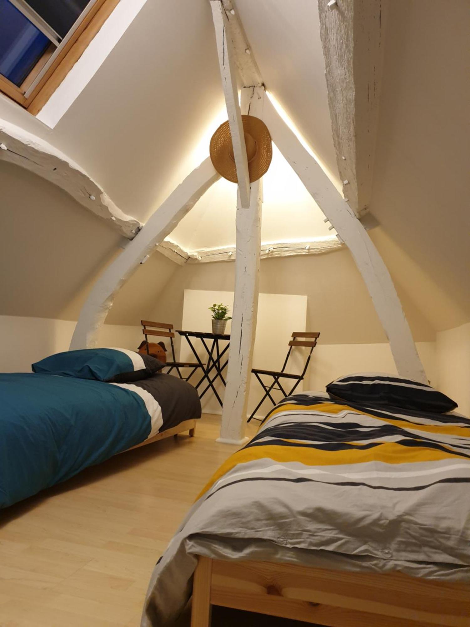 Chambre Privee Dans Petite Maison Typique Montivilliers Buitenkant foto
